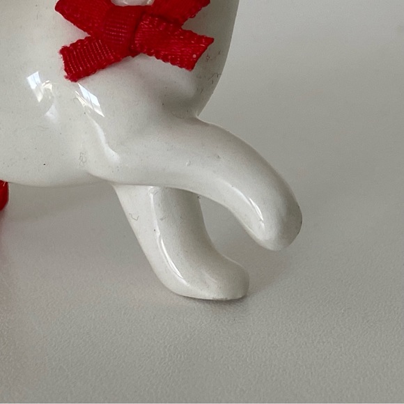 Vintage Ceramic White Cat Christmas Ornament 2.5” Red Bow Kitty Pets - Picture 3 of 13